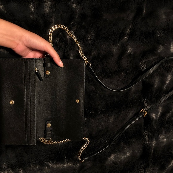 Michael Kors cross body wallet - Picture 4 of 4